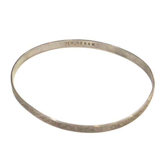 Sterling Silver Etched Bangle Bracelet, N & H Maker, Art Deco Era - Picture 2 of 2